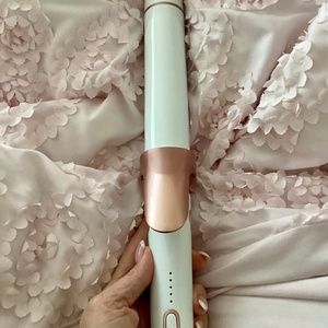 T 3 1.5 curling iron - MINT condition